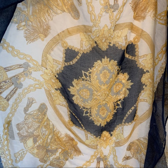 Square Scarf/Wrap - Picture 3 of 6